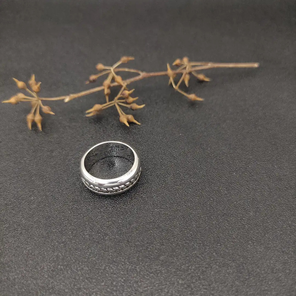 David Yurman Plain Button Ring - Picture 5 of 8